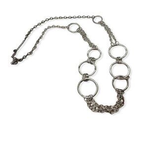 Vintage Silver-Tone Chain Link Necklace With Circular Accents Elegant Work
